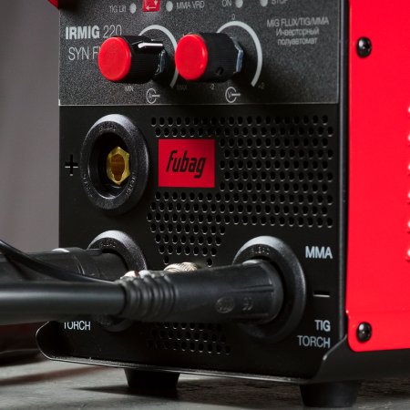 Полуавтомат сварочный FUBAG IRMIG 220 SYN FLUX в Саратове фото