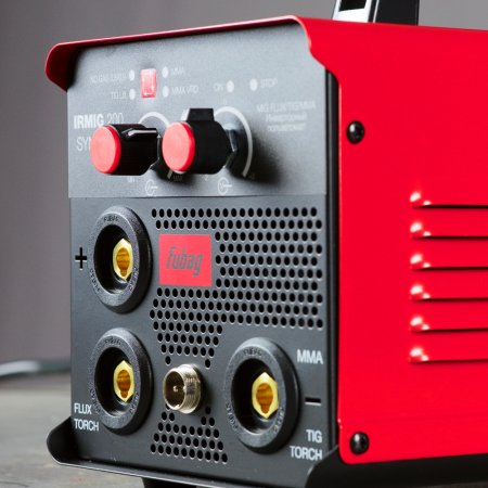 Полуавтомат сварочный FUBAG IRMIG 200 SYN FLUX в Саратове фото